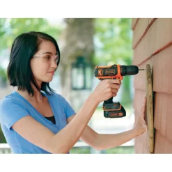 Trapano avvitatore a batteria Black+Decker 10,8 V 1,5 Ah