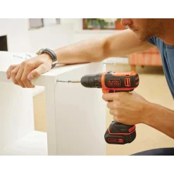 Trapano avvitatore a batteria Black+Decker 10,8 V 1,5 Ah