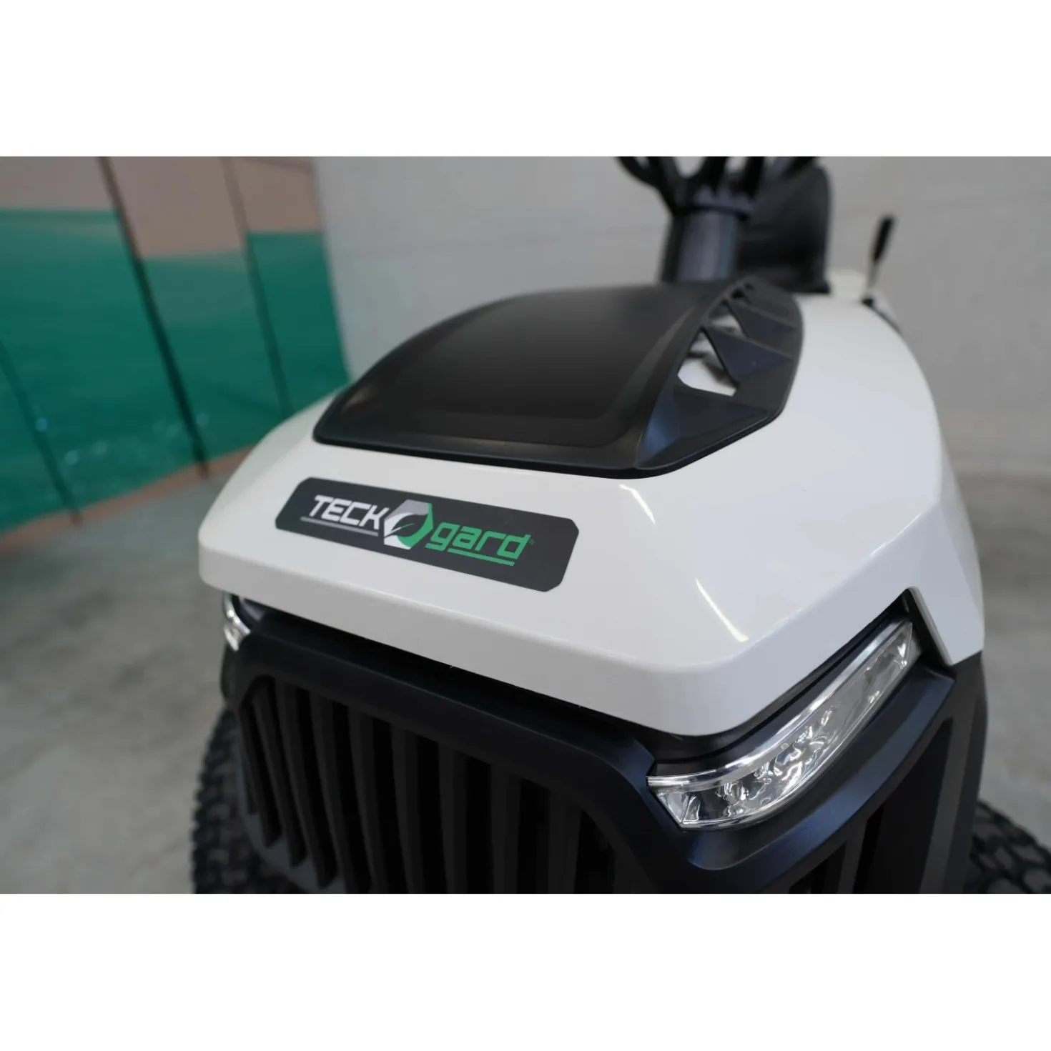 Trattorino tagliaerba a scoppio TECKGARD TGTR 8635M 352 CC