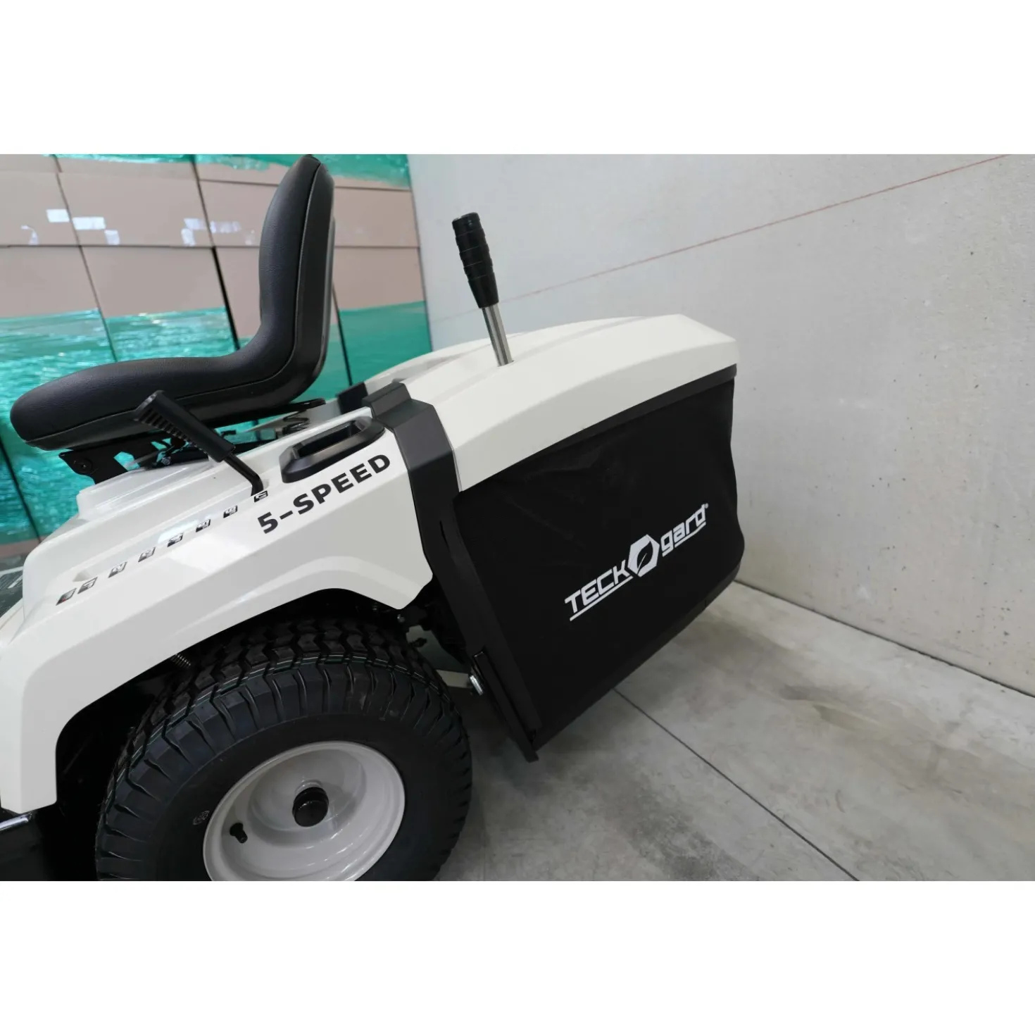 Trattorino tagliaerba a scoppio TECKGARD TGTR 8635M 352 CC